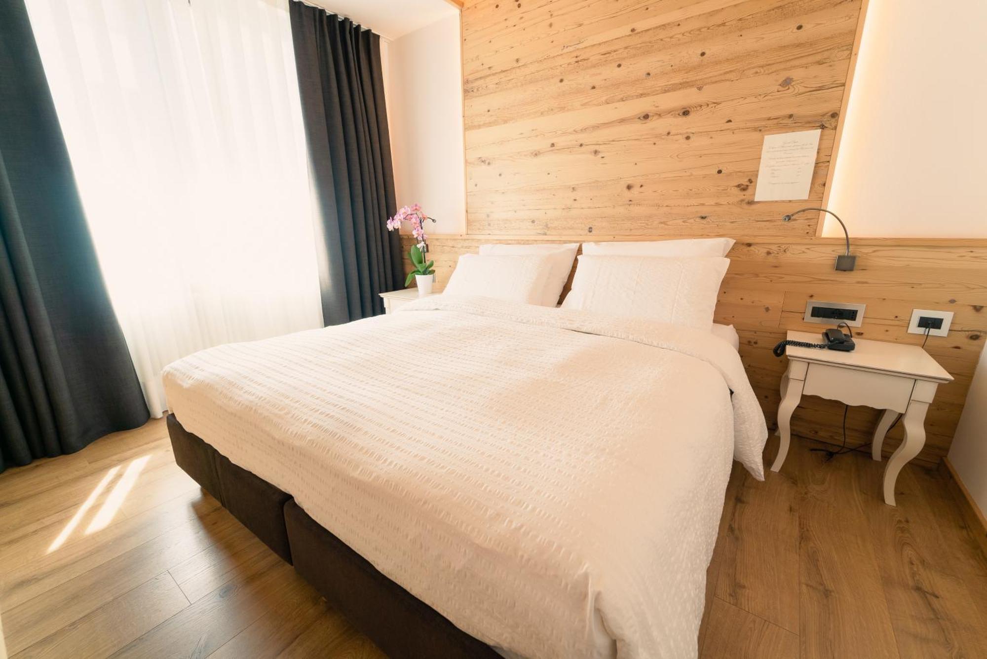 מדונה די קמפיליו Hotel La Baita מראה חיצוני תמונה