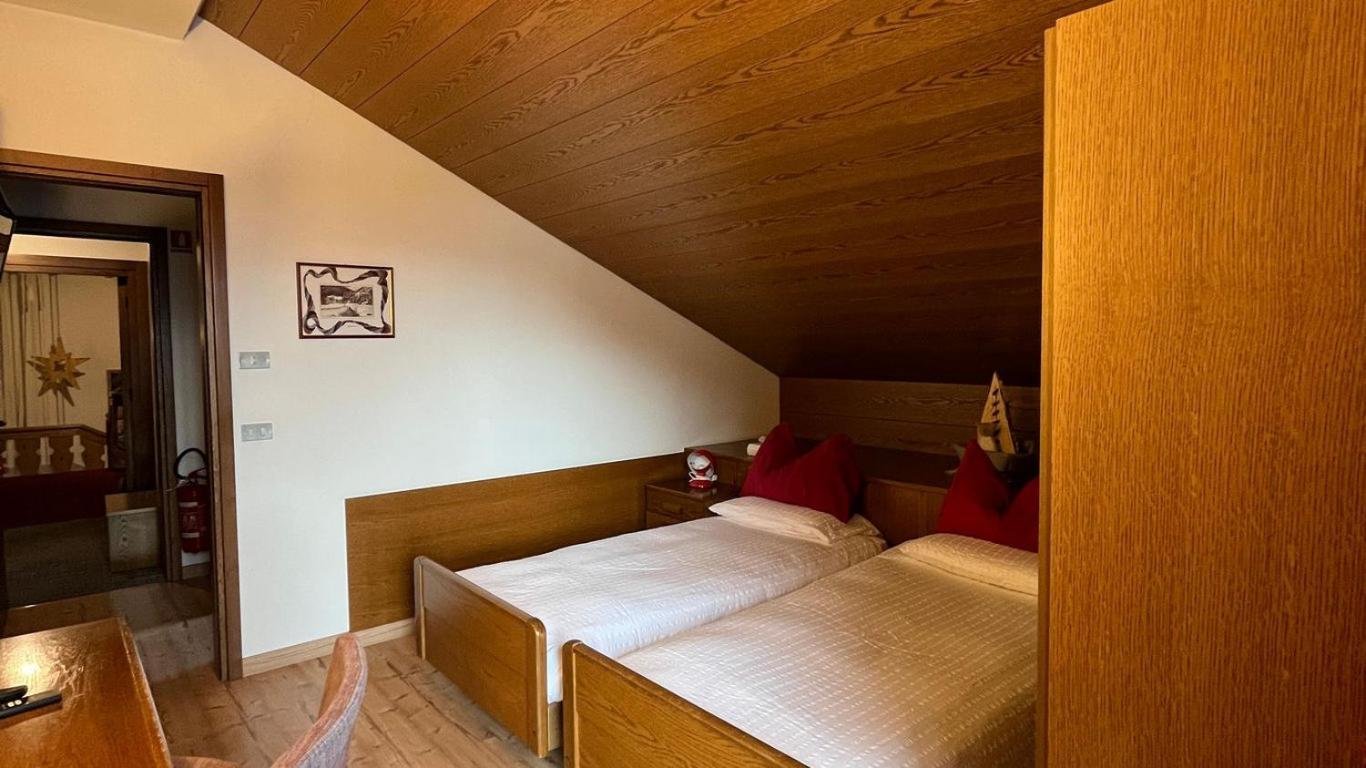 מדונה די קמפיליו Hotel La Baita מראה חיצוני תמונה