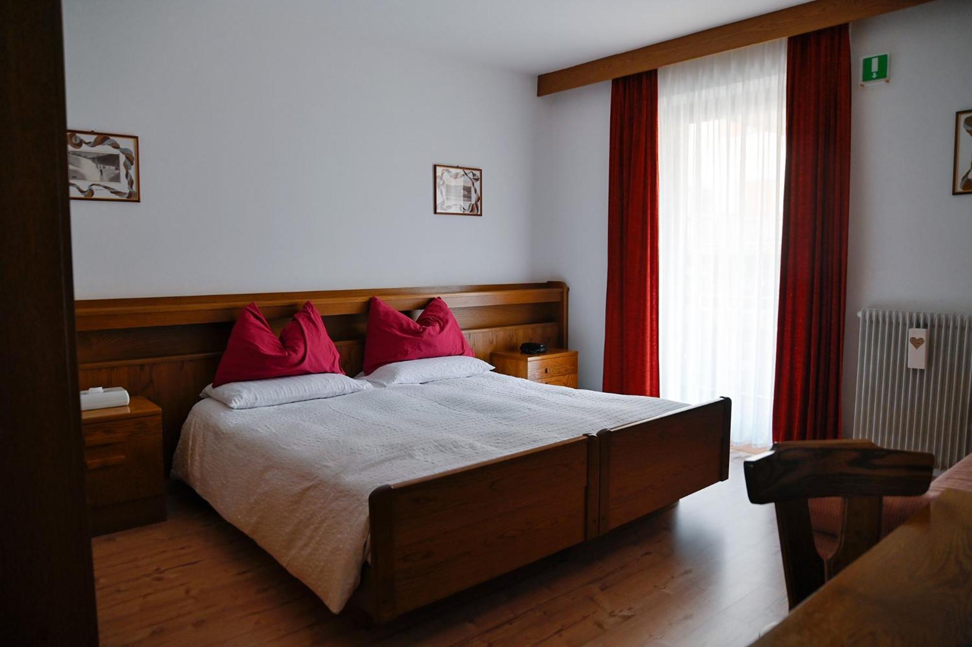 מדונה די קמפיליו Hotel La Baita מראה חיצוני תמונה